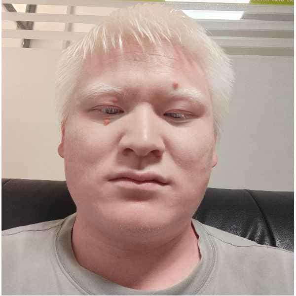 30岁岁安徽单身帅哥 - 迪庆吉缘网