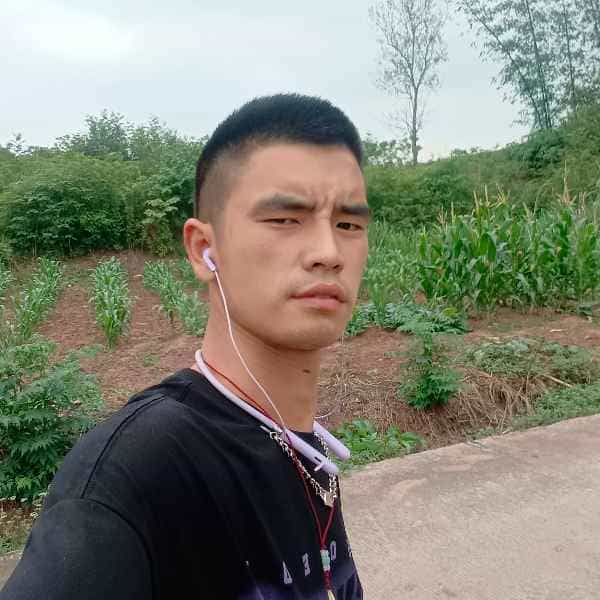35岁岁四川单身帅哥 - 迪庆吉缘网