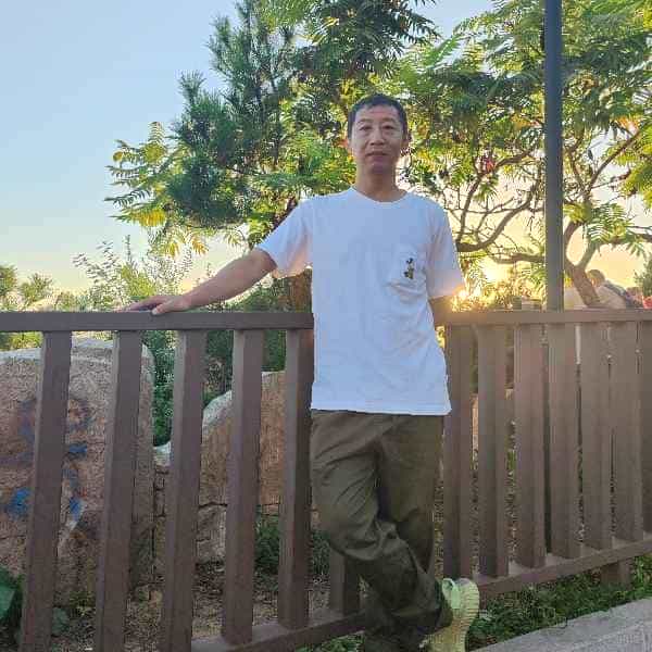 47岁岁辽宁单身帅哥 - 迪庆吉缘网