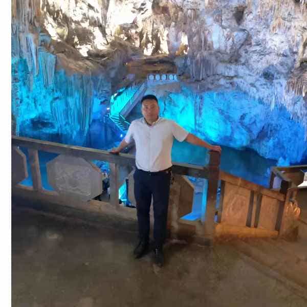 35岁岁云南单身帅哥 - 迪庆吉缘网