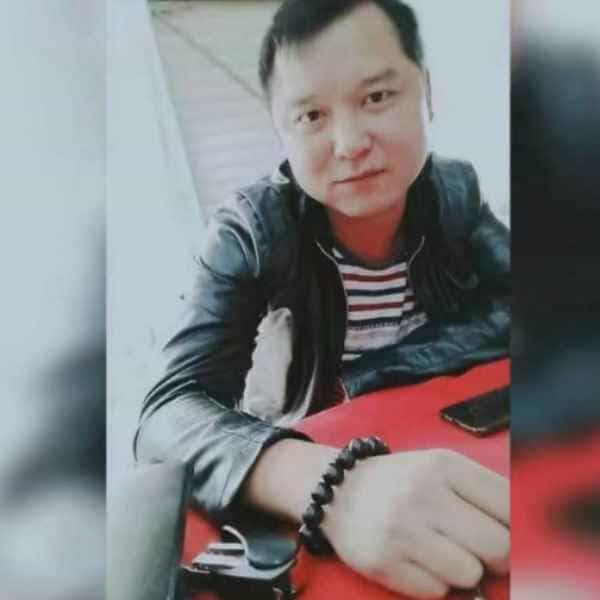 40岁岁湖南单身帅哥 - 迪庆吉缘网