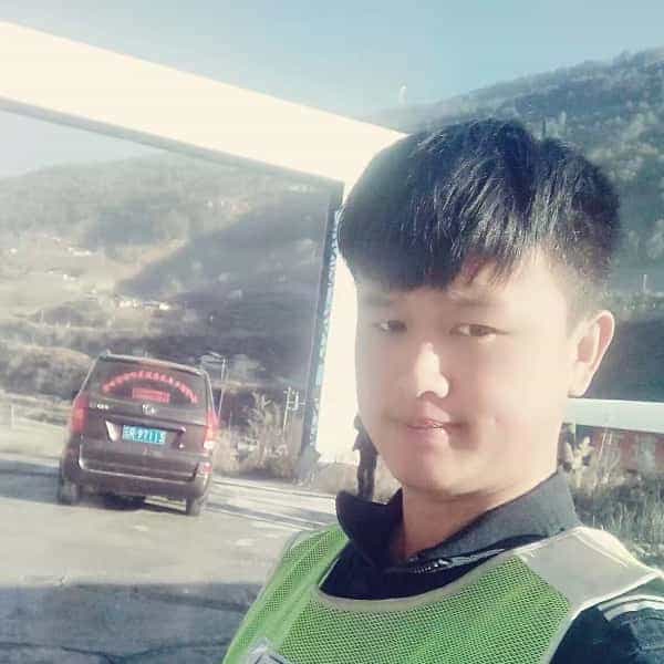 29岁岁云南单身帅哥 - 迪庆吉缘网
