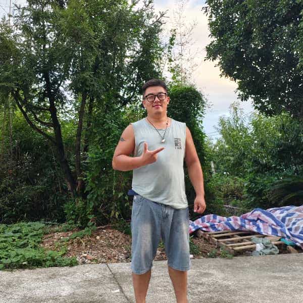 32岁岁浙江单身帅哥 - 迪庆吉缘网